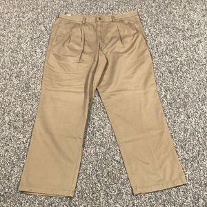 Men’s Khaki Dockers